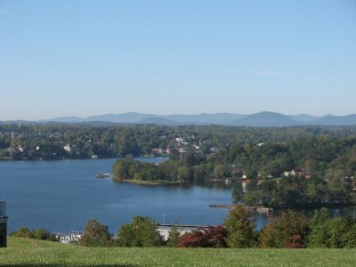 boat rentals lake hickory